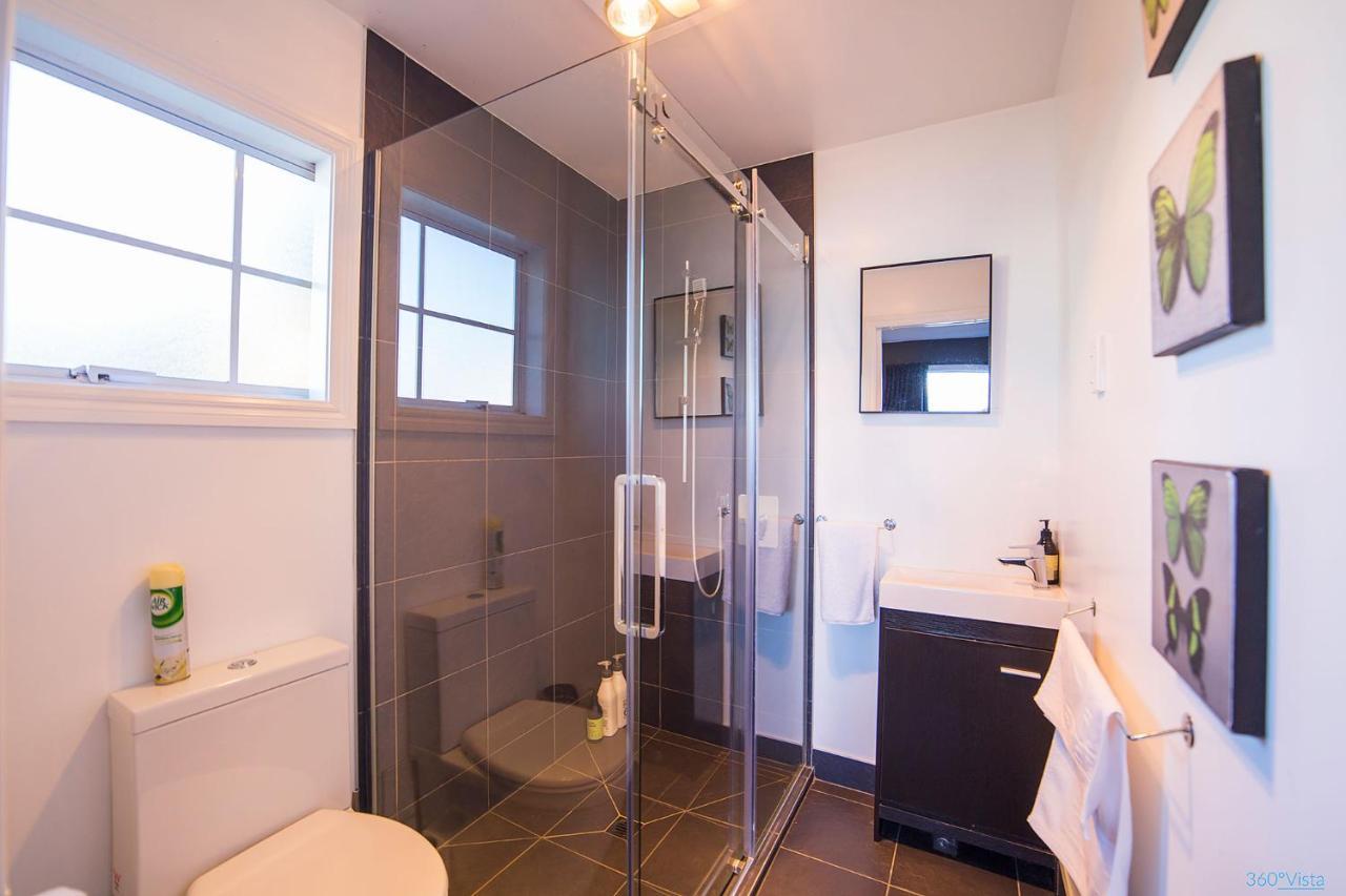 Awesomely Ambient Apartment